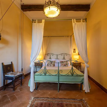Otel Castello Di 4*