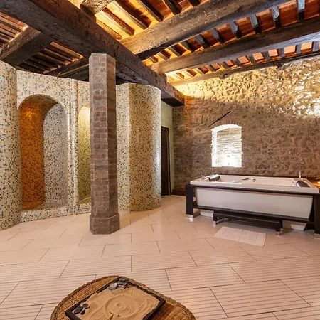 Castello Di Hotel