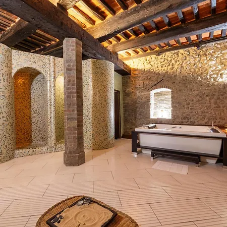 Castello Di Hotel