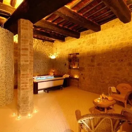 Castello Di Hotel